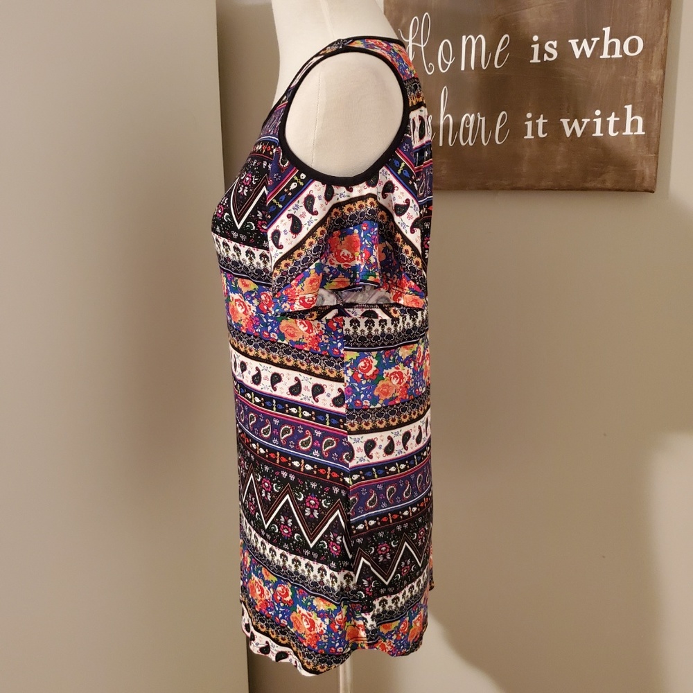 Unique Cold Shoulder Tunic - Picture 3 of 8